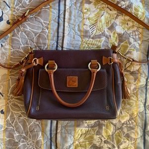 Dooney & Bourke Satchel-Pebble leather